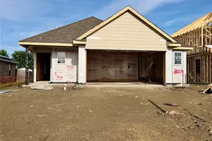 8009 Charlestown Ln, Fort Worth, TX 76140 - Photo 2