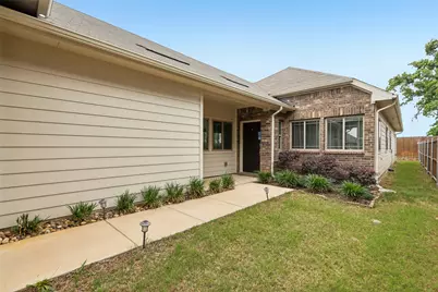 568 Val Verde Street, Aubrey, TX 76227 - Photo 34