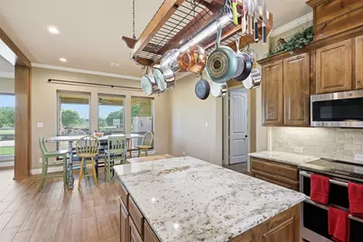 101 Signature Court, Weatherford, TX 76087 - Photo 10