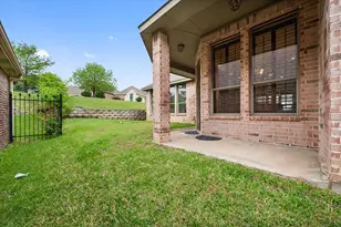 9029 Reata W Dr, Benbrook, TX 76126 - Photo 34