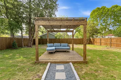 2732 McKenzie Avenue, Waco, TX 76708 - Photo 4
