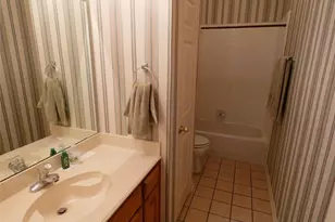 506 Baltusrol Cir, Garland, TX 75044 - Photo 12