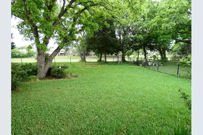 506 Baltusrol Circle, Garland, TX 75044 - Photo 20