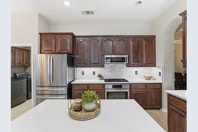 1704 Yarmouth Lane, Mansfield, TX 76063 - Photo 16