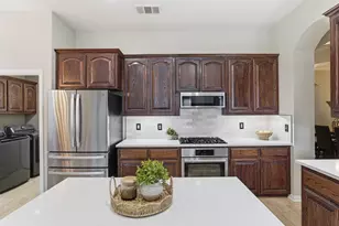 1704 Yarmouth Ln, Mansfield, TX 76063 - Photo 16