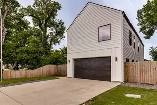 3308 Houston St, Greenville, TX 75401 - Photo 1