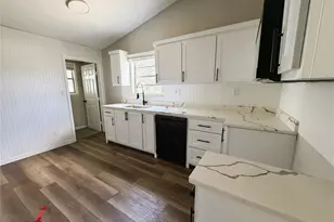 2817 N Mountain View Rd, Granbury, TX 76048 - Photo 10