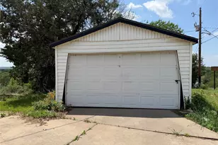 2817 N Mountain View Rd, Granbury, TX 76048 - Photo 2
