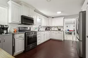 245 Parkins St, Sulphur Springs, TX 75482 - Photo 8