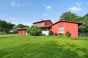 1148 Rock Creek Dr, Garland, TX 75040 - Photo 2