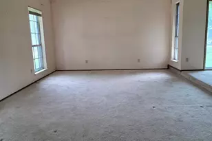 3126 Oak Hill Rd, Carrollton, TX 75007 - Photo 6