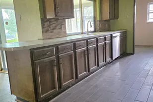 3126 Oak Hill Rd, Carrollton, TX 75007 - Photo 14