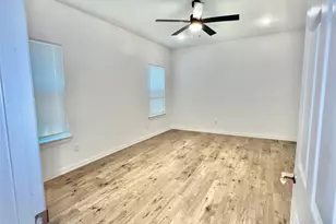 2811 Silkwood St, Dallas, TX 75215 - Photo 8
