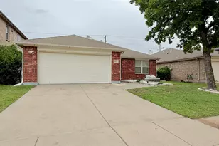 1821 Shoebill Dr, Little Elm, TX 75068 - Photo 2