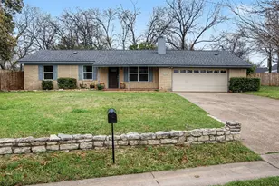 405 Torrey St, Granbury, TX 76048 - Photo 1