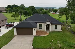 226 Lakeview Dr, Runaway Bay, TX 76426 - Photo 36