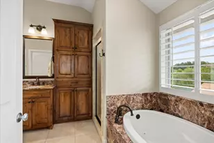5250 Country Club Dr, Granbury, TX 76049 - Photo 22