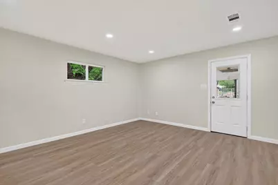 801 S Tennessee Street, McKinney, TX 75069 - Photo 4