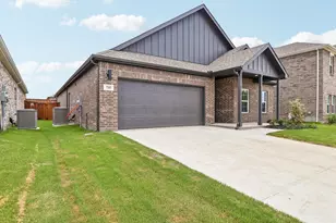 735 Carson Dr, Forney, TX 75126 - Photo 2