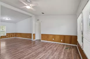 301 Elm Ln, Aurora, TX 76078 - Photo 6