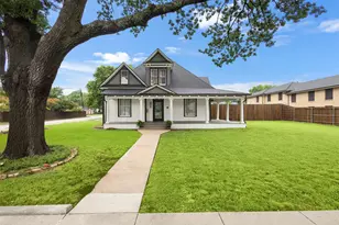 514 W Marvin Ave, Waxahachie, TX 75165 - Photo 2