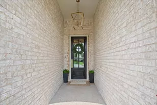 331 Woodhaven Trl, Waco, TX 76657 - Photo 2