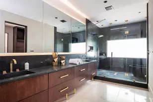 10920 Strait Ln, Dallas, TX 75229 - Photo 24