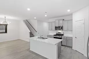 10201 Sunnyview Ln, Aubrey, TX 76227 - Photo 2