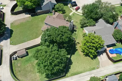 604 Hightrail Drive, Allen, TX 75002 - Photo 2