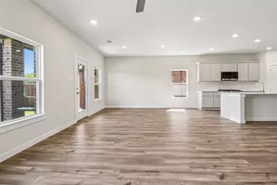 709 Vineyard Way, Forney, TX 75126 - Photo 2