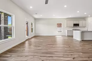 709 Vineyard Wy, Forney, TX 75126 - Photo 2