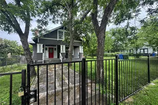1219 N 16th St, Waco, TX 76707 - Photo 2