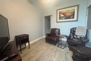 1219 N 16th St, Waco, TX 76707 - Photo 12