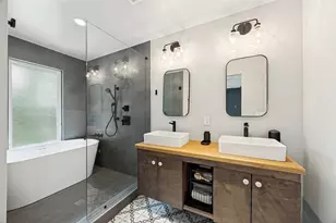 9903 Lakemont Dr, Dallas, TX 75220 - Photo 14