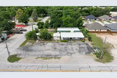 1401 NE Barnard Street, Glen Rose, TX 76043 - Photo 4