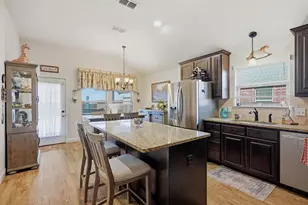 502 Pathfinder St, Collinsville, TX 76233 - Photo 8
