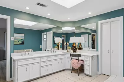 9530 Moss Haven Drive, Dallas, TX 75231 - Photo 10