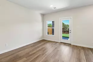 721 Vineyard Wy, Forney, TX 75126 - Photo 2