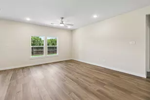 721 Vineyard Wy, Forney, TX 75126 - Photo 4