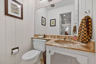 2039 W Lotus Ave, Fort Worth, TX 76111 - Photo 32
