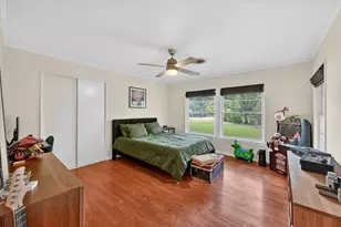 2039 W Lotus Ave, Fort Worth, TX 76111 - Photo 22