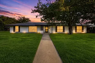 1400 Crescent Dr, Sherman, TX 75092 - Photo 1