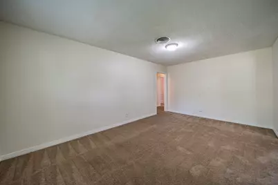 2526 Rolinda Drive, Dallas, TX 75211 - Photo 2