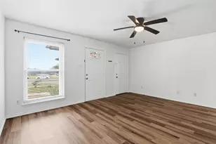1502 Sharron Ct, Cleburne, TX 76033 - Photo 8