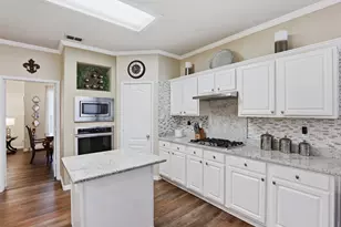 2810 Hammond Dr, Grand Prairie, TX 75052 - Photo 10