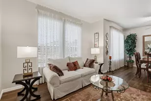 2810 Hammond Dr, Grand Prairie, TX 75052 - Photo 6