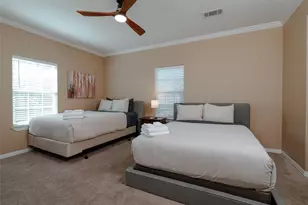 3014 Falls Dr, Dallas, TX 75211 - Photo 12