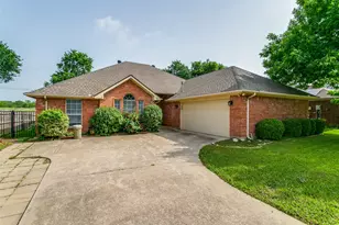 531 Beasley Dr, Lewisville, TX 75057 - Photo 1