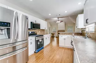 531 Beasley Dr, Lewisville, TX 75057 - Photo 6