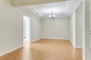 531 Beasley Dr, Lewisville, TX 75057 - Photo 10
